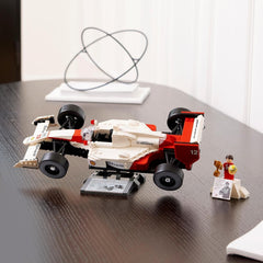 LEGO Icons Mclaren MP4/4 & Ayrton Senna modelbilsæt, F1 racerbilsæt til voksne med racerminifigur, samleobjekt, gaveidé til mænd, kvinder, ham og hende 10330 byggesæt Besuche den LEGO-Store