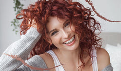 VEGAIROA - Curly Plex Mask - Mască pentru bucle definite fără frizz - Îngrijire hidratantă profundă - Pentru păr creț sau ondulat - Produs profesional vegan de coafură - 300ml Masca de par Naty Shop