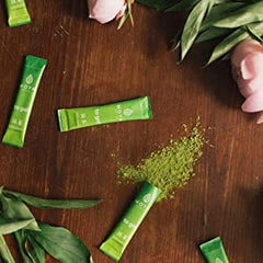 Moya Matcha to Go! Organic | Cutie cu 24 de pachete de 1,5 g | Matcha to Go! Ceai sau inclus cu un shaker de sticlă (24 bucăți x 1,5 g Matcha to Go Sticks)