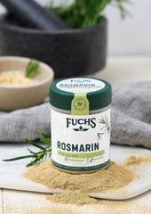 Fuchs Gewürze - Rosmarin gemahlen - zum Würzen von Fisch, Fleisch und Gemüse - naturlige ingredienser - 30 g i wiederverwendbarer, genbrugsbarer Dosis
