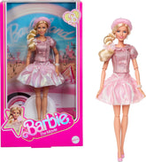 Barbie-Puppe zum Spielfilm, Margot Robbie als Barbie, Sammelfigur in rosafarbener Bluse und Tüllrock, mit gestylter Frisur und passendem Schmuck, JBJ53
