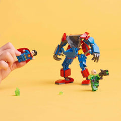 LEGO DC Superman Mech vs. Lex Luthor - Superheltelegetøj med 2 minifigurer - Bygbar actionfigur med bevægelige arme, ben og fingre - Gave til drenge og piger i alderen 6+ 76302 Byggesæt Besuche den LEGO-Store