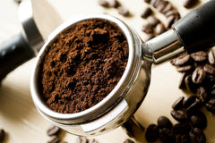 Kaffeebohnen Entkoffeiniert - CREMA - 200g Ganze Bohnen - für Kaffee-voll-automat, Espressovollautomat - Schonend Gerösteter Bohnen-Kaffee Säurearm Ohne Koffein Blend