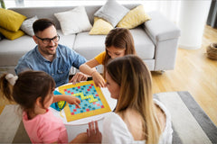 Mattel Games Scrabble Junior - Ordspil og spil til børn, brætspil velegnet til 2-4 børn i alderen 6+, design kan variere, tysk version, Y9670