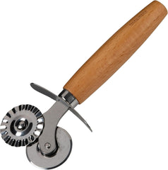 Roată de patiserie Fackelmann pentru ravioli, Maultaschen sau fursecuri – roată de patiserie din oțel inoxidabil cu aliaj de zinc – pentru paste de casă – mâner ergonomic din lemn de fag