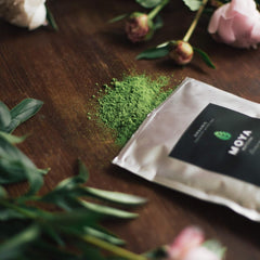 Ceai verde organic Moya Matcha pulbere | 100 g calitate premium pentru ceremonie | Cultivat și recoltat organic în Uji, Japonia | Ceai verde pulbere Matcha | Ideal pentru ceremonia japoneză a ceaiului cu apă