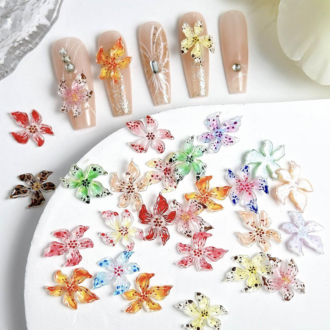 100Pcs 3D Blume Nagel Charms Nägel Zubehör Nageldesign Glitzersteine Nailart Strasssteine Flower Nail Charms Luminous Flower Nail Art Charms Bunte Blumen Deko Nagel Steinchen Flowers Nail