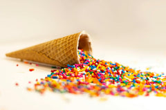 RUF Drys af farvet sukker i regnbuefarver, 1 kilo Sprinkles Naty Shop