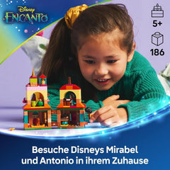 LEGO Ç€ Disney Encanto Mini House, byggelegetøj til piger fra 5 år, fantasy legetøj og byggesæt med Mirabel og Antonio Mini Dolls, en Capybara figur og nøgle 43261 Byggesæt Besuche den LEGO-Store
