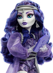 Păpușa Monster High Spectra Vondergeist cu dihorul Rhuen și accesorii precum rucsac, tabletă, gustări și multe altele, HXH77