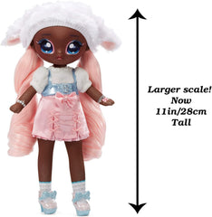 N/A! N/A! N/A! SurpriseTeens Modepuppe - Sammlerpuppe - 28 cm blød Stoffpuppe, inspireret af Får - Med pink hår - Lila Lamb