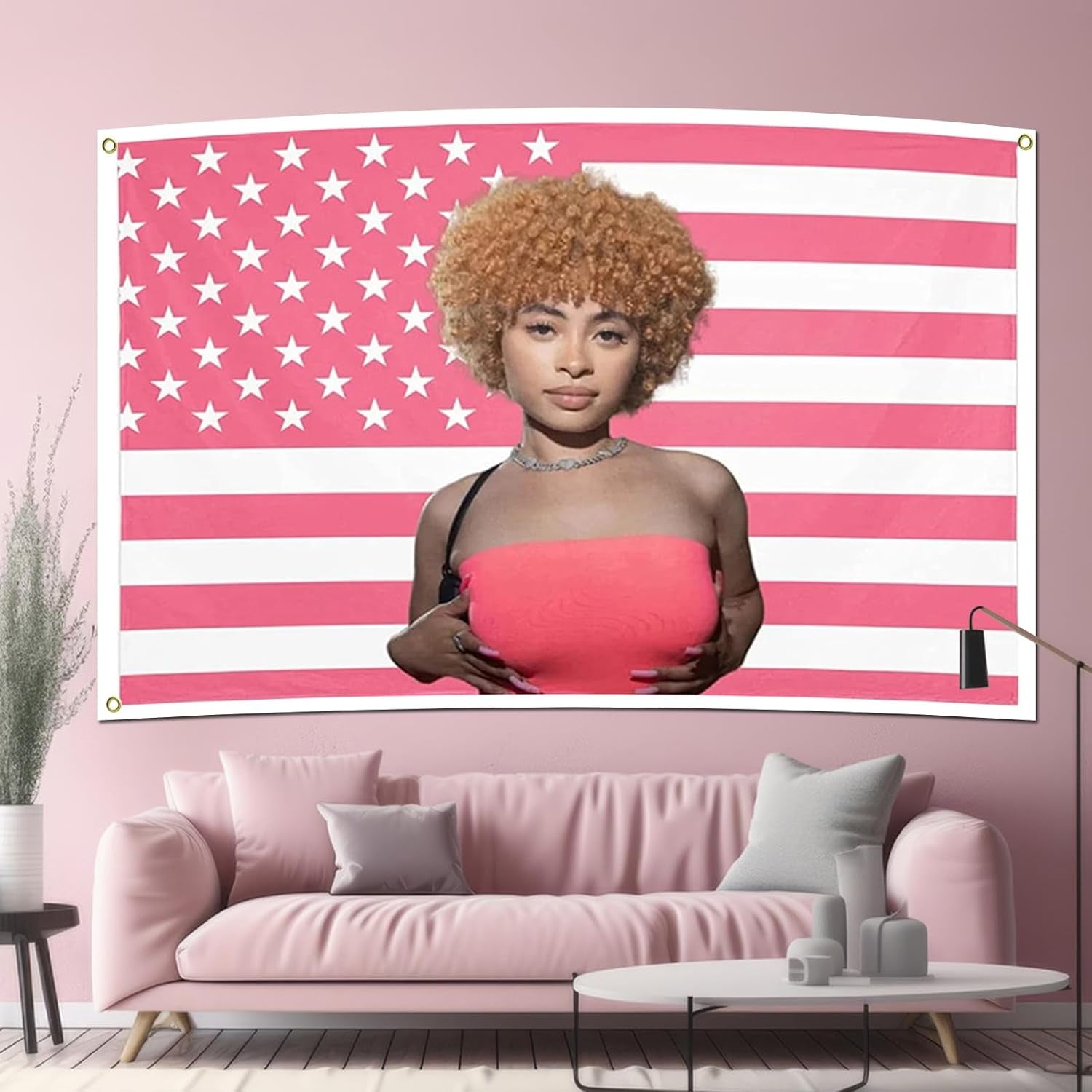 Tapiserie ice spice flag pink steaguri Casa - Accesorii si Decoratiuni Naty Shop