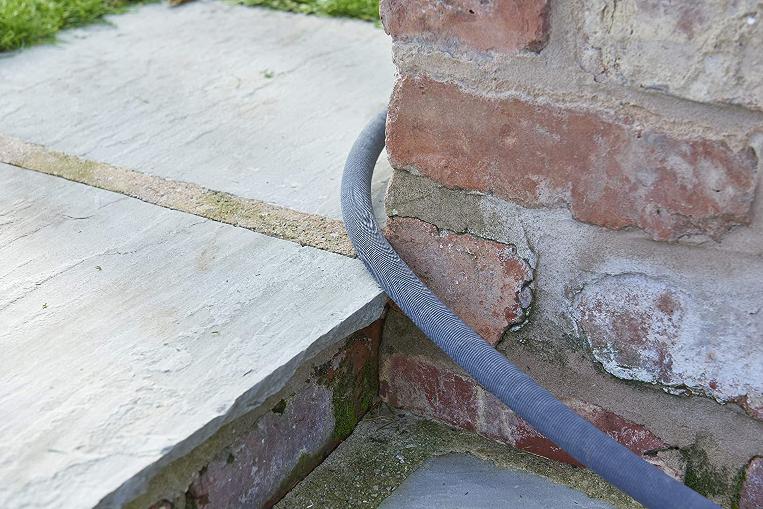 Furtun hibrid HOZELOCK - Tuffhoze 25 m: furtun extrem de flexibil cu tehnologie de țesătură Tuff Fiber, compatibil cu mașinile de spălat cu presiune (40 bar), furtun durabil și foarte ușor [8125A1240]