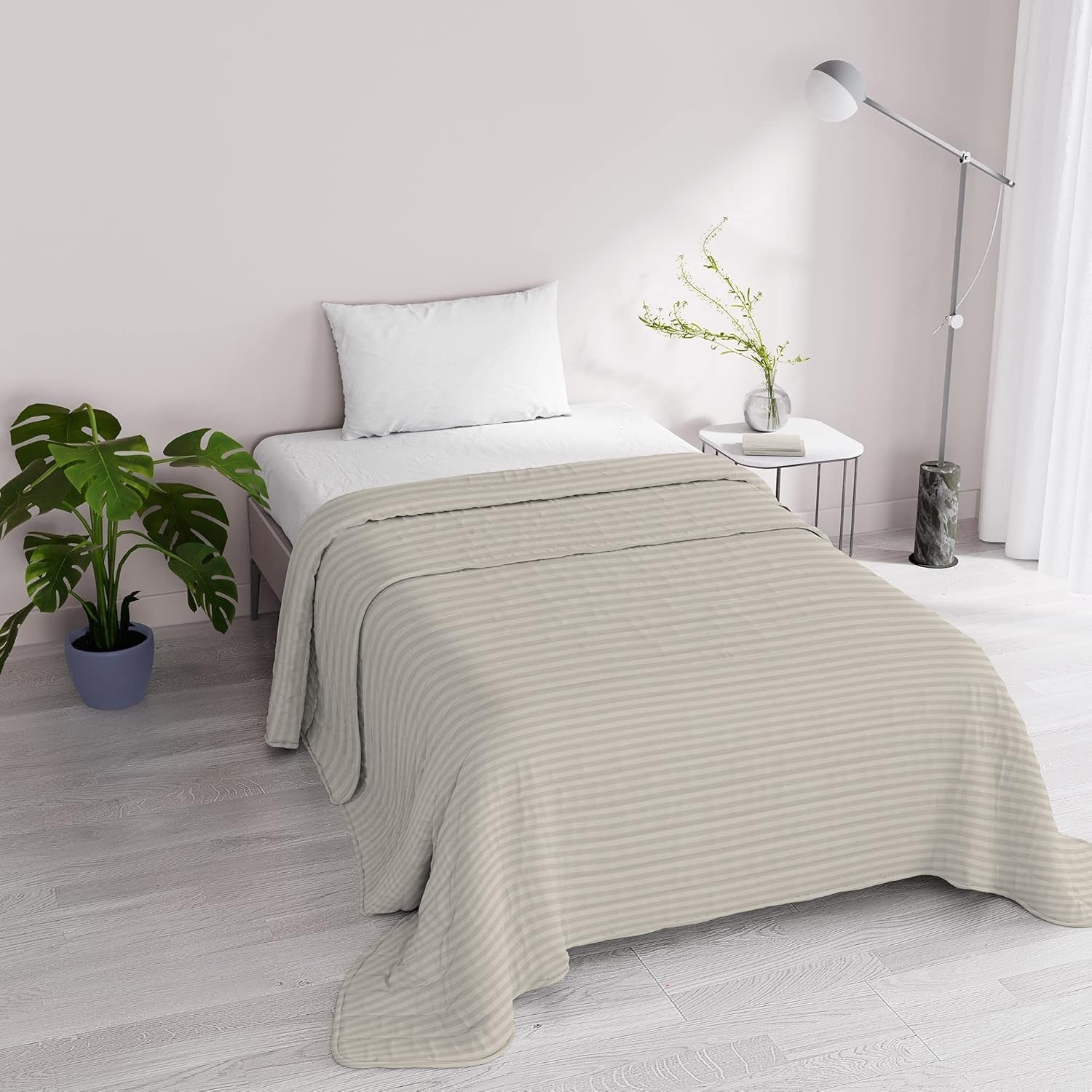 Sommerdyne Satinstriber, polyester, creme, 260X250 Cm Dyner og dyner Naty Shop Turteldue 170X250 Cm