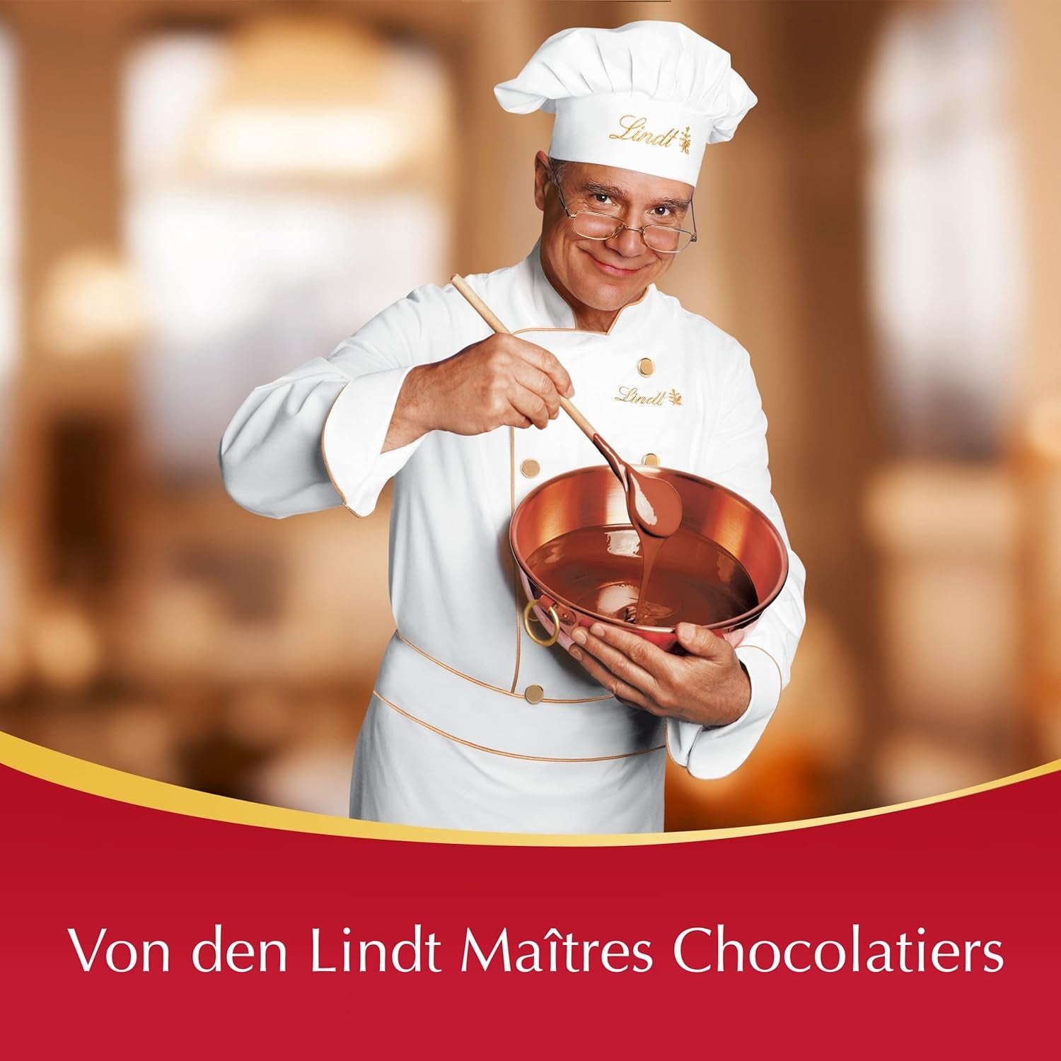 Lindor Chokolade Toppræsentation | 1718 g og chokoladebarer med marcipan | 25 barer x 50g i et tællerdisplay | 1250 g | Ren marcipan overtrukket med mørk chokolade | Chokoladebarer
