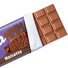 Milka MMMAX Noisette – Alpine mælkechokolade med et delikat og cremet hasselnøddefyld – 250g