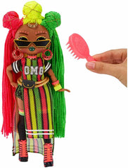 LOL Surprise! Păpușa la modă OMG Queens - SWAYS - 20 de surprize, inclusiv ținută, accesorii, suport pentru păpuși și multe altele - De colecție - Pentru băieți și fete cu vârsta de 4 ani și peste