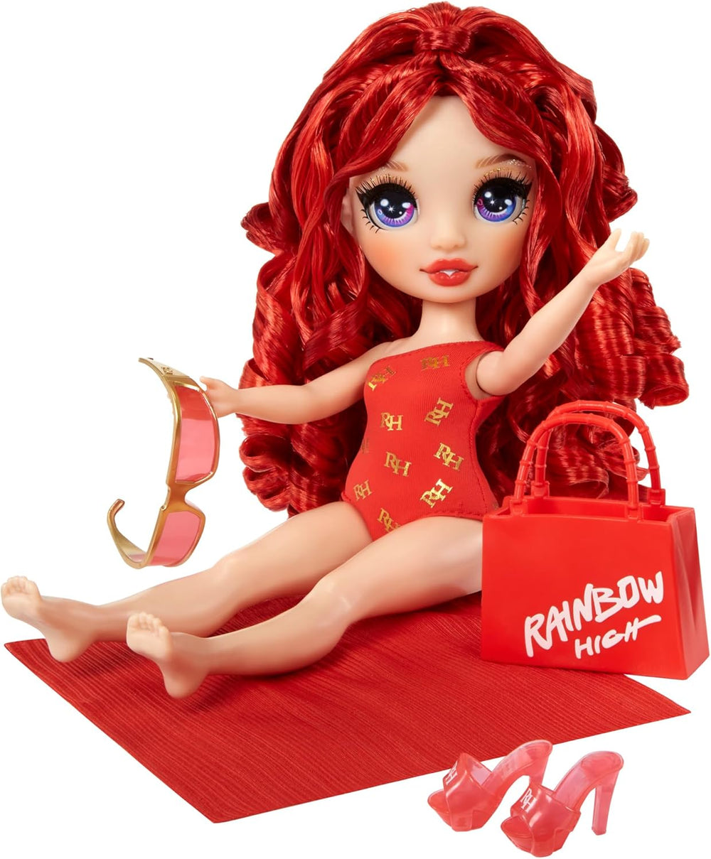 Rainbow High Swim & Style - Ruby (Rot) - 28 cm Große Puppe mit Schimmerndem Pareo, auf 10+ Arten zu tragen - Ausziehbarer Badeanzug, Sandalen, Spielzubehör - Spielzeug - Ideal für 4 bis 12 Jahre