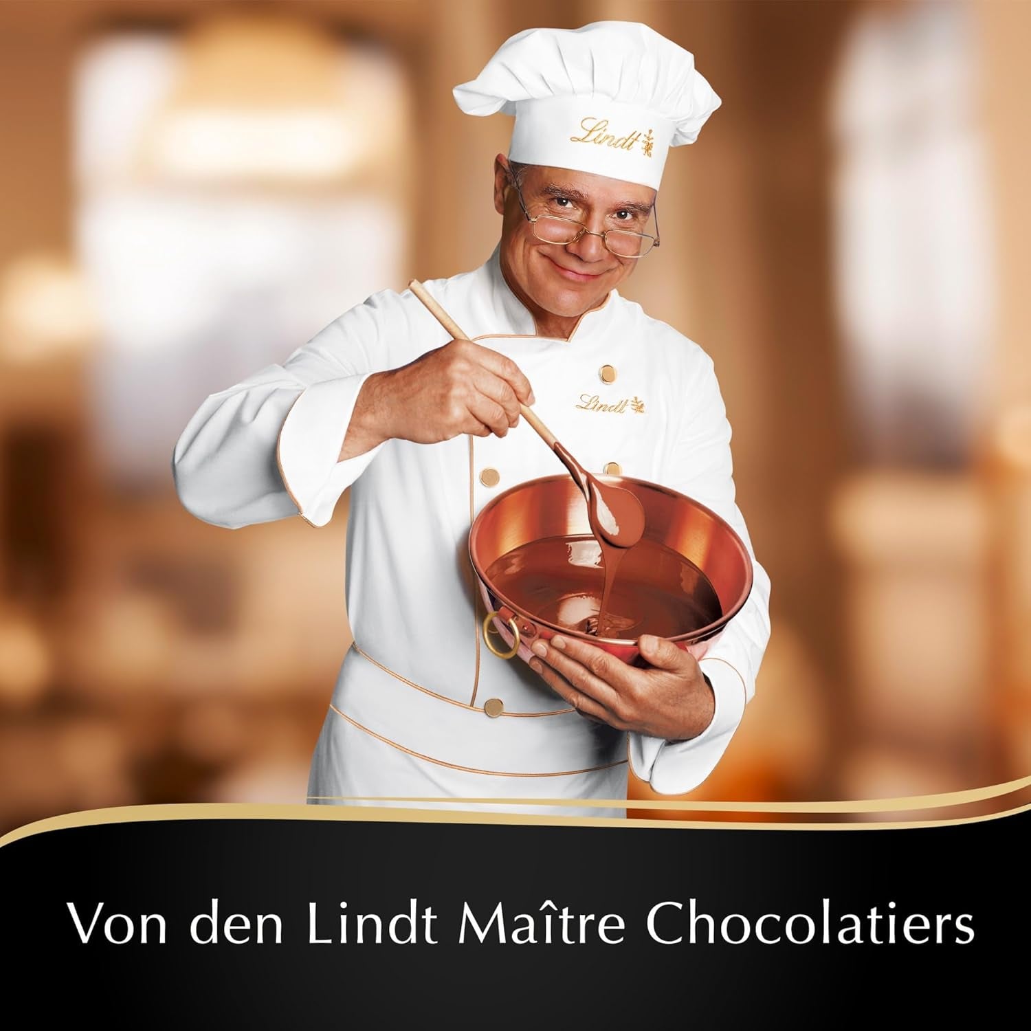 Lindt mørk chokolademousse med chili og kirsebær | Bar 150g | Med 70% kakaoindhold og mørk chokolademoussefyld og kirsebær chili | Chokoladebar | Mørk chokolade