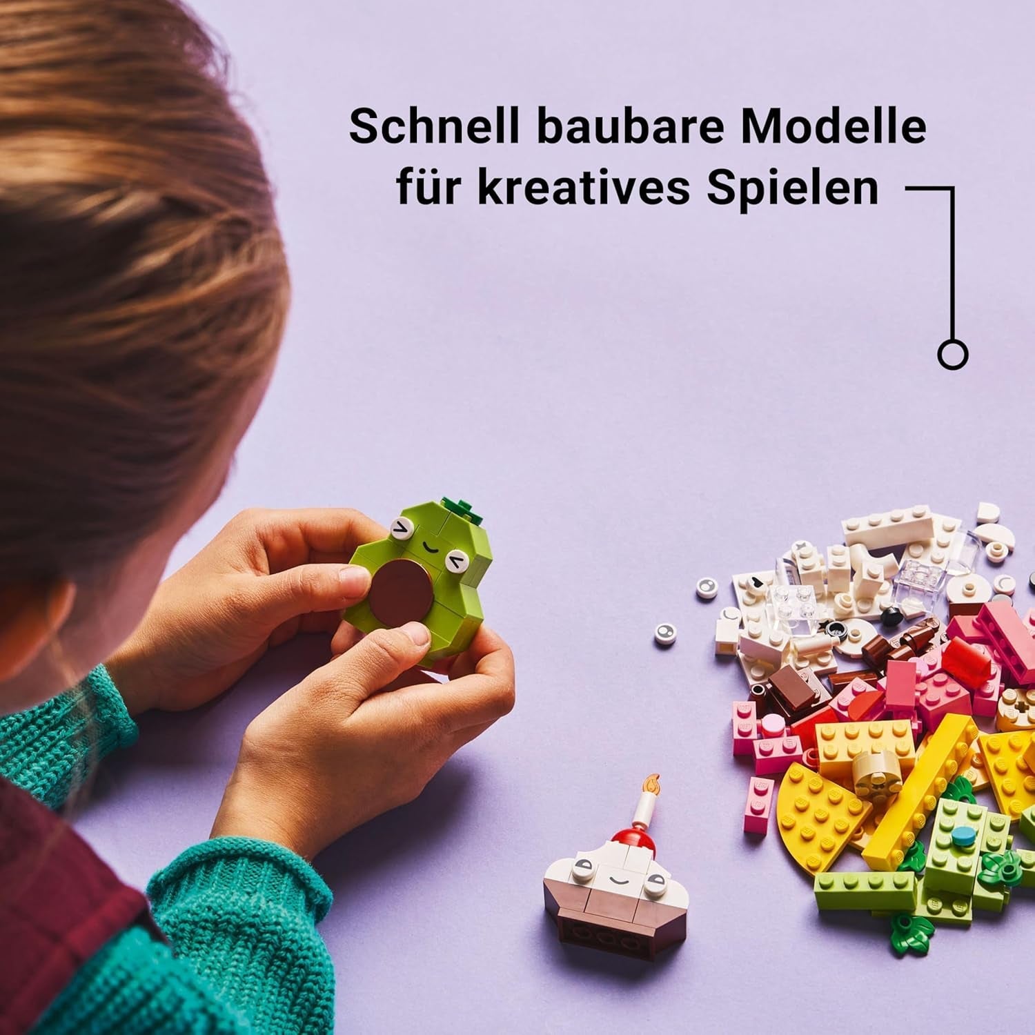 LEGO Classic Creative Snack Bauspaß, Spielzeug mit Essen for fantasievolle Rolenspiele, Bauset für Jungen und Mädchen ab 4 Jahren, Cupcake, Avocado, EIS am Stiel og Taco 11039
