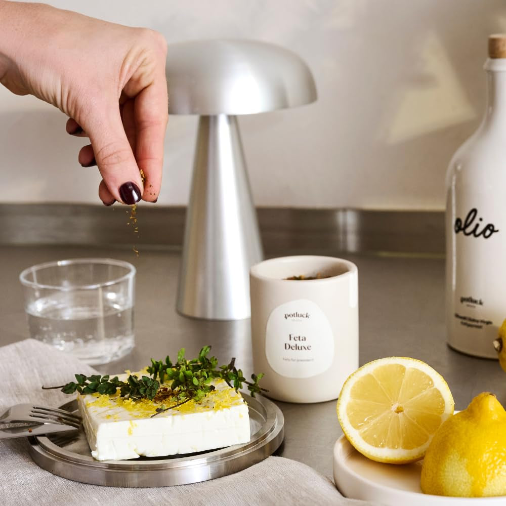 Potluck | Feta Gewürz | Gewürzmischung im Keramiktopf | 50 g | Mit natürliche indholdsstoffer