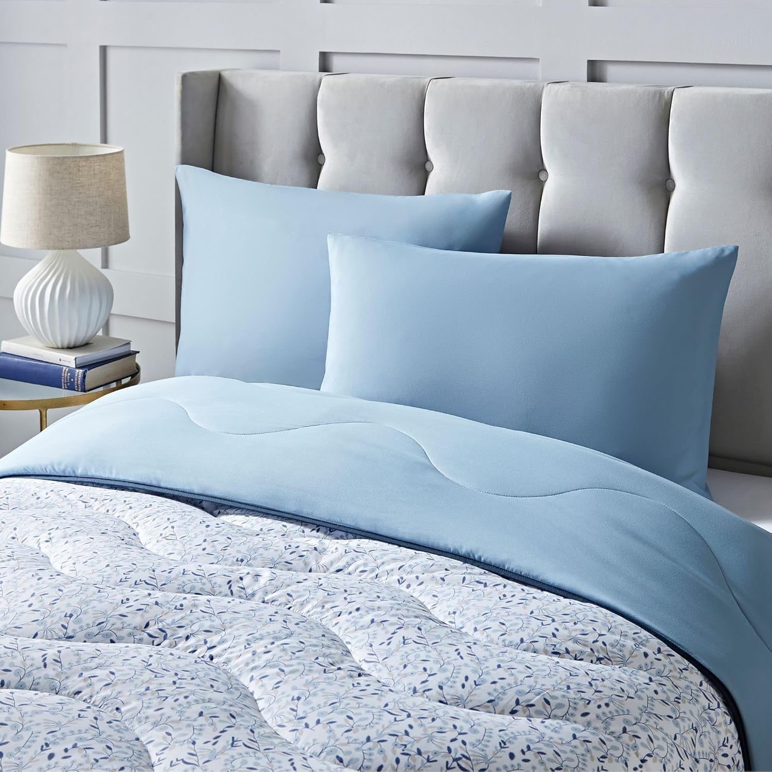 Night Lark Betrækløs Dyne Super King 6 Tog Forår Sommer - Blue Garden Super blød dyne Letvægts maskinvaskbar Hurtigtørrende dynebetræk Alt-i-én vendbare dyner & dyner Naty Shop