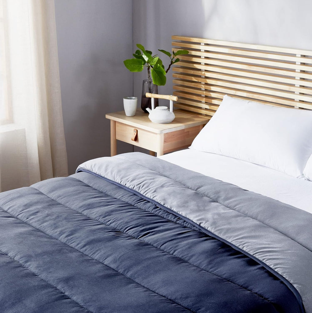 Pikolin Home - Plapumă reversibilă 300 G - Umplutură nordică bicoloră - Pentru pat 90 - confortabilă, caldă, respirabilă, albastru marin, 135 X 200 cm Plapumi si pilote Naty Shop