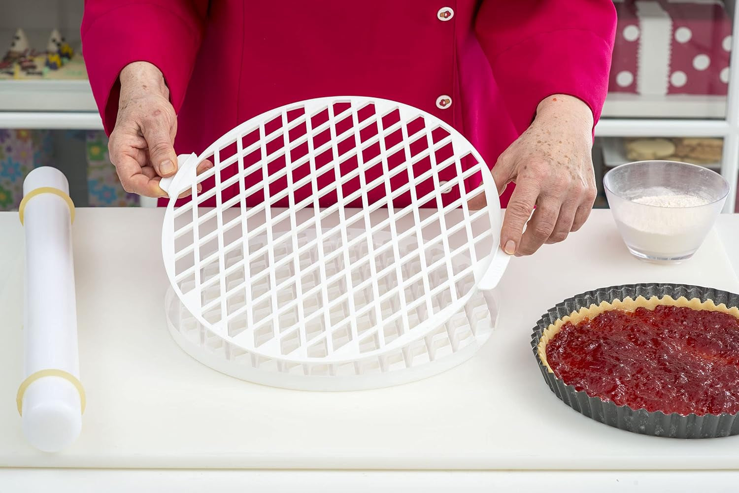 Formă de tăiat tort clasic, albă, dimensiuni Ø 30 cm