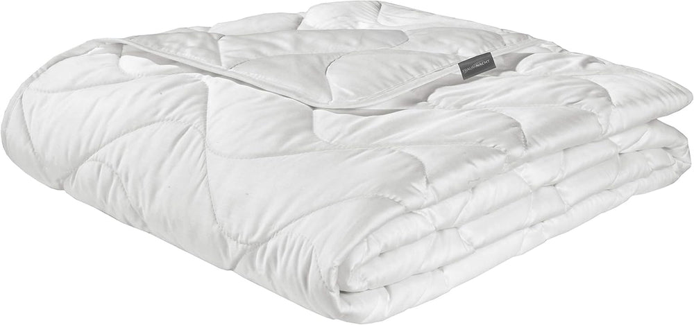 Traumnacht Exklusiv Plapumă ușoară pentru vară Fabricat din 100% mătase sălbatică, certificat Oeko-Tex, fabricat în Germania, greutate de umplere: 550Gr, 135 X 200 Cm Plapumi si pilote Naty Shop