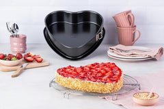 Tavă de tort Dr. Oetker în formă de inimă cu fund antiaderent, 25 cm, tavă de tort cu fund plat, tavă de copt în formă de inimă și antiaderentă din oțel cu strat antiaderent, cantitate: 1 bucată, 1479 negru