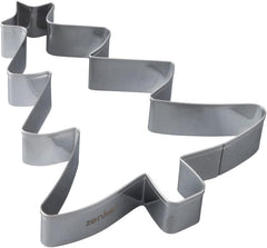 Formă de biscuiți Zenker XL pentru Crăciun – Formă de biscuiți în formă de brad de Crăciun pentru biscuiți delicioși și dulci – Formă de biscuiți 2 în 1 și cadru de copt din oțel inoxidabil, argintiu