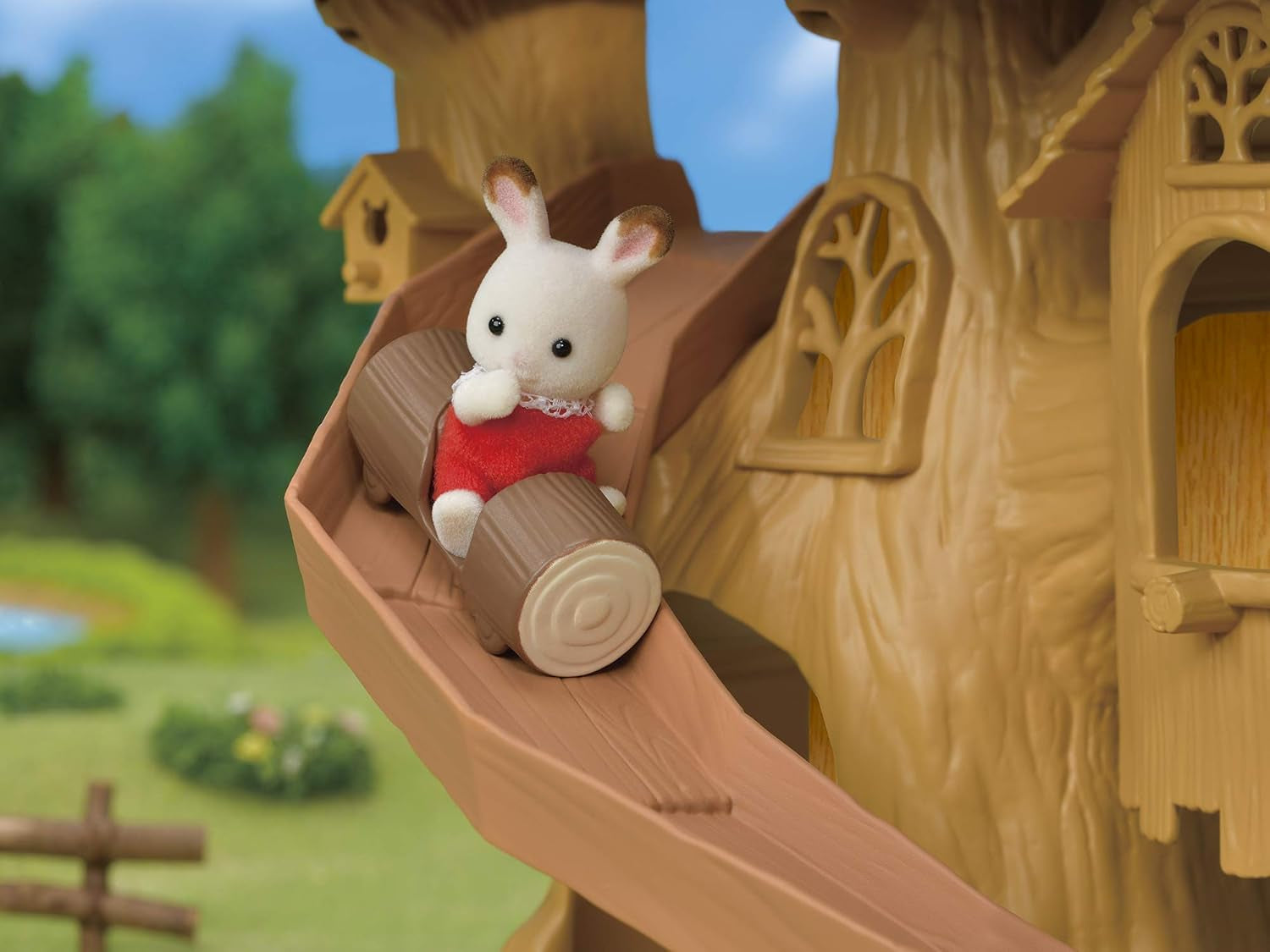 Sylvanian Families 5494 Căsuța în copac cu aventuri - Set de joacă pentru casă de păpuși