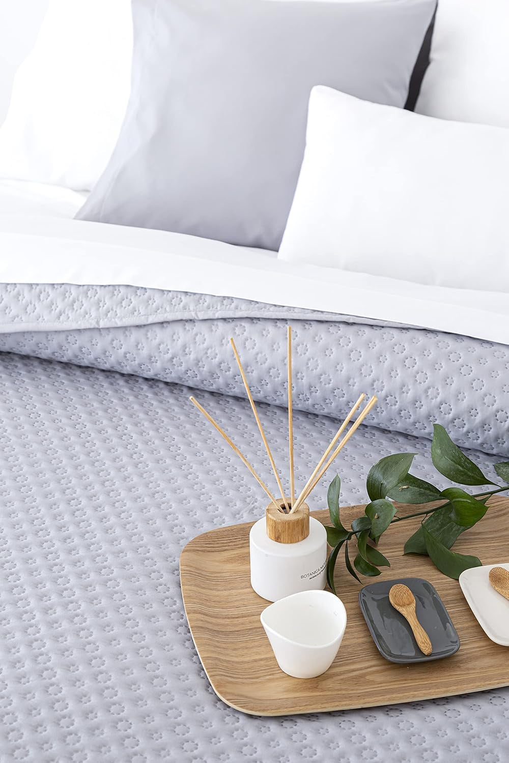 Cuvertură de pat Todocama Fine Boutique cu motiv Piqué, pentru primăvară, vară, toamnă și iarnă, 100% microfibră foarte moale, cuvertură multifuncțională, 140/150/160-250 X 260 cm, gri deschis Paturi si Cuverturi Besuche den Todocama-Store