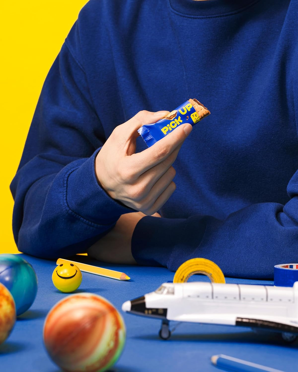 AFHENT! minis Original + Choco&Milk (1 x 1,06 kg), mini-snackbarer med en sprød mælkechokoladetablet mellem to kiks, pakker med 100 portioner