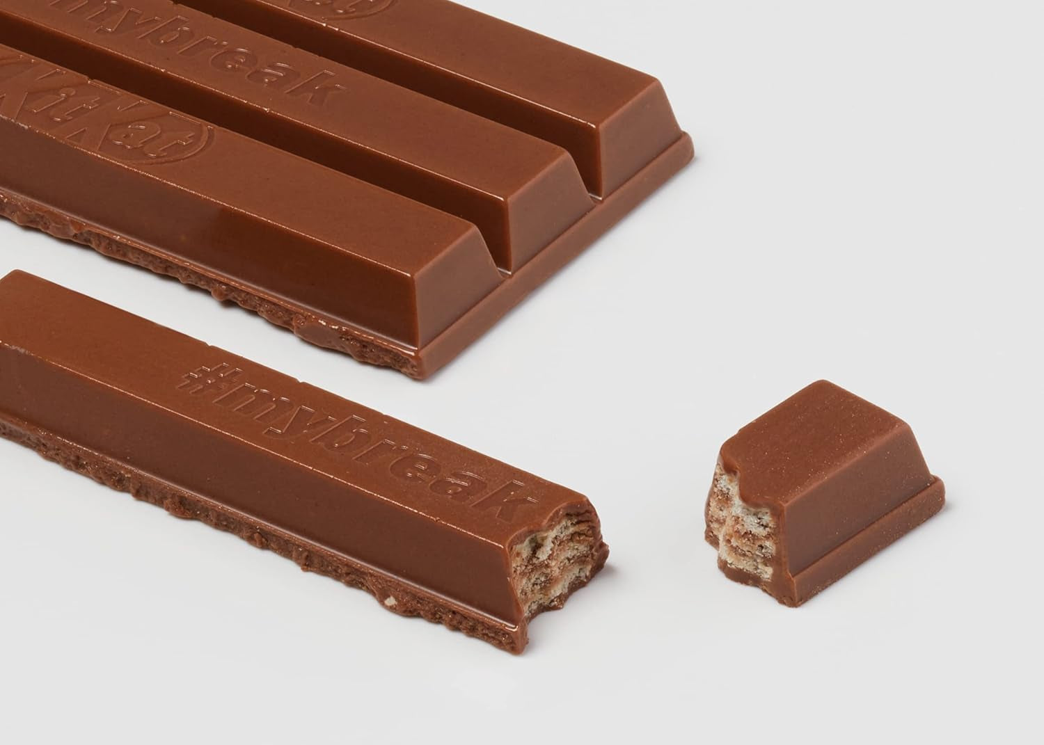 Nestlé klassiske chokoladebarer, sprøde mælkechokoladestænger, pakke med 48 (24 x 41,5 g)
