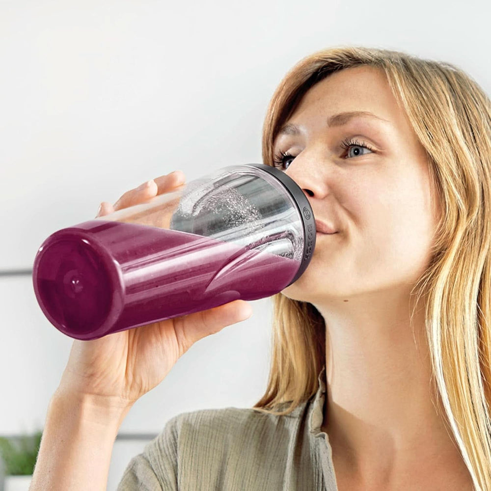 Bosch Mini-Standmixer Vitapower Serie 2 MMB2111S, Highspeed-Mixer, Bis Zu 40.000 Rpm, Tritan Togo-Flasche 0,6 L, Trinkdeckel, Bruchsicher, Spülmasch.Geeignete Teile, 450W, Silber/Schwarz Kitchen Naty Shop