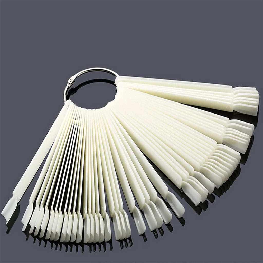 50 de bucăți de inele pentru sfaturi de artă pentru unghii, plăci transparente de culoare, bețișoare inelare pentru afișare a ojei, exerciții de salon de unghii, afișare a vârfurilor de unghii pentru afișare și exersare DIY Nail Art