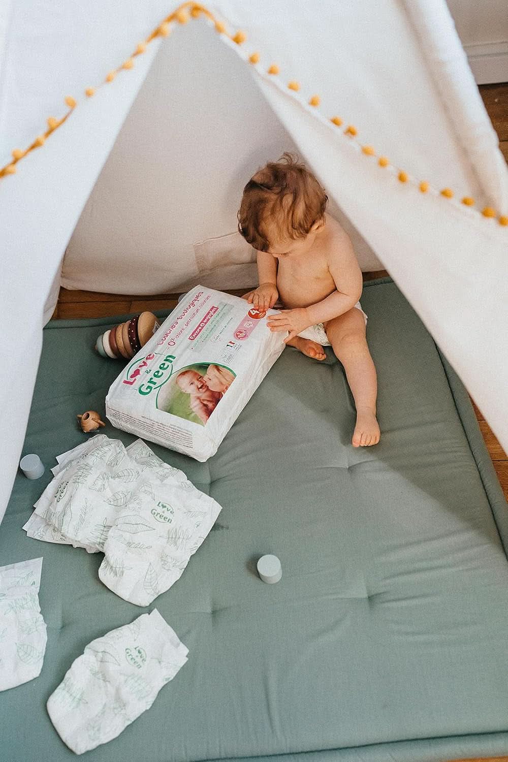 Love & Green, klorfri bleer, pakke til 1 måned, str. 4 Mother and Child Naty Shop