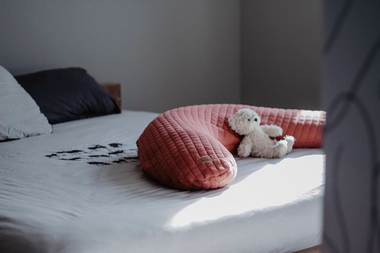 Red Castle - Barsels- og ammepude, 170 cm Tilbehør Mad og Amning Bebe Naty Shop