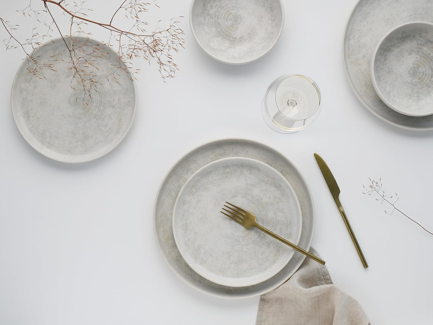 CreaTable, 23714, seria Uno Athena, set de veselă cu 12 piese pentru 4 persoane, set de farfurii din gresie, potrivit pentru mașina de spălat vase și cuptorul cu microunde, fabricat în Portugalia