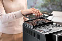 De'Longhi Magnifica S Smart ECAM 230.13.B Espressor complet automat cu spumator de lapte pentru cappuccino, espresso, cafea și cafea lungă, butoane de selecție directă și control rotativ, funcție 2 căni, negru