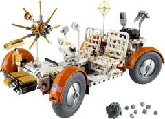 LEGO Technic NASA Apollo Lunar Roving Vehicle (LRV), Lunar Rover-model for voksne, rumsamlerobjekt for videnskabsentusiaster, byggelegetøj, rumfartøjsmodel 42182 byggesæt Besuche den LEGO-Store