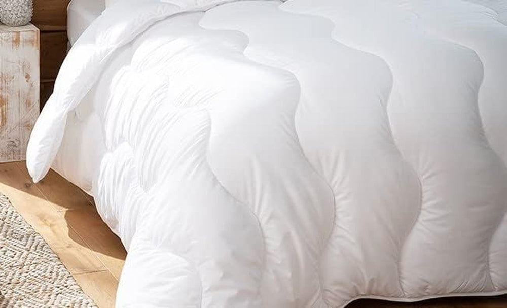 Abeil Couette Douceur Et Fraicheur Blanc Quilt Feran Ice Blød og Frisk, Hvid, 240 X 260 Cm, Polyester, 240X260 Dyner og dyner Naty Shop