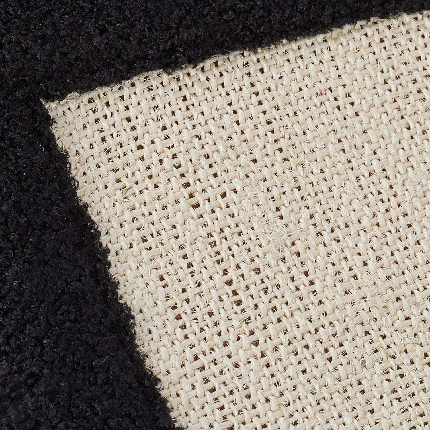 Relaxdays Katzenhöhle, faltbar, 3 Liegeplätze, Katzenhaus mit Kratzfläche, HBT: 36,5x112x41 cm, Katzenversteck, schwarz