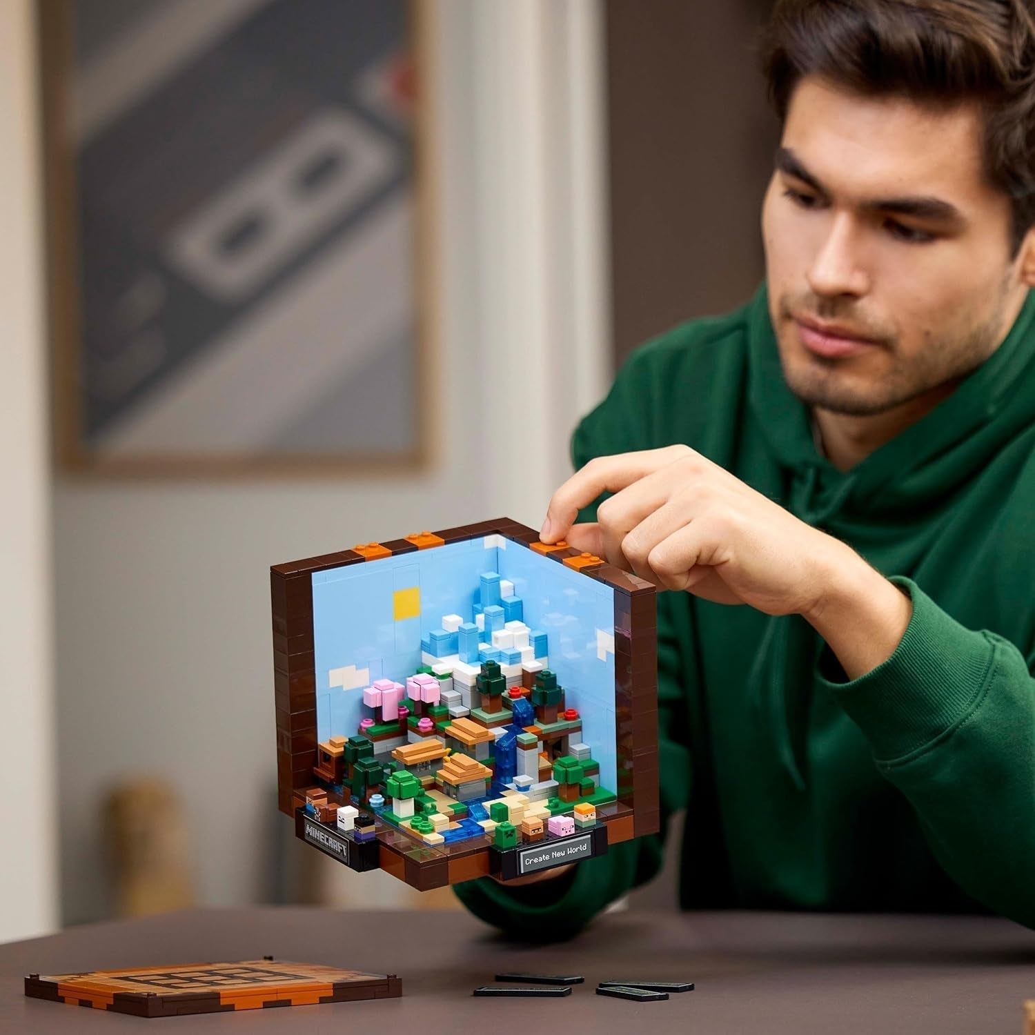 LEGO Minecraft Workbench Byggesæt 8 Figurer Videospil Sæt Inklusiv Steve Alex Creatures and Biomes 15-års jubilæumsmodel Gaveidé til Voksne Mænd Kvinder 21265 Byggesæt Beuche den LEGO-Store