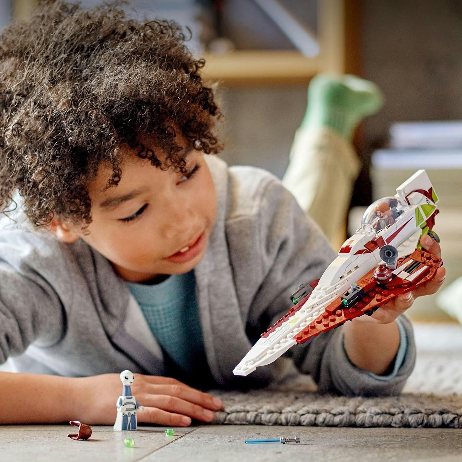 LEGO Star Wars Jedi Starfighter Obi-Wan Kenobi, Bygbart legetøj med Taun We, Droid Figur og Lyssværd, Attack of the Clones Set 75333 Byggesæt Besuche den LEGO-Store