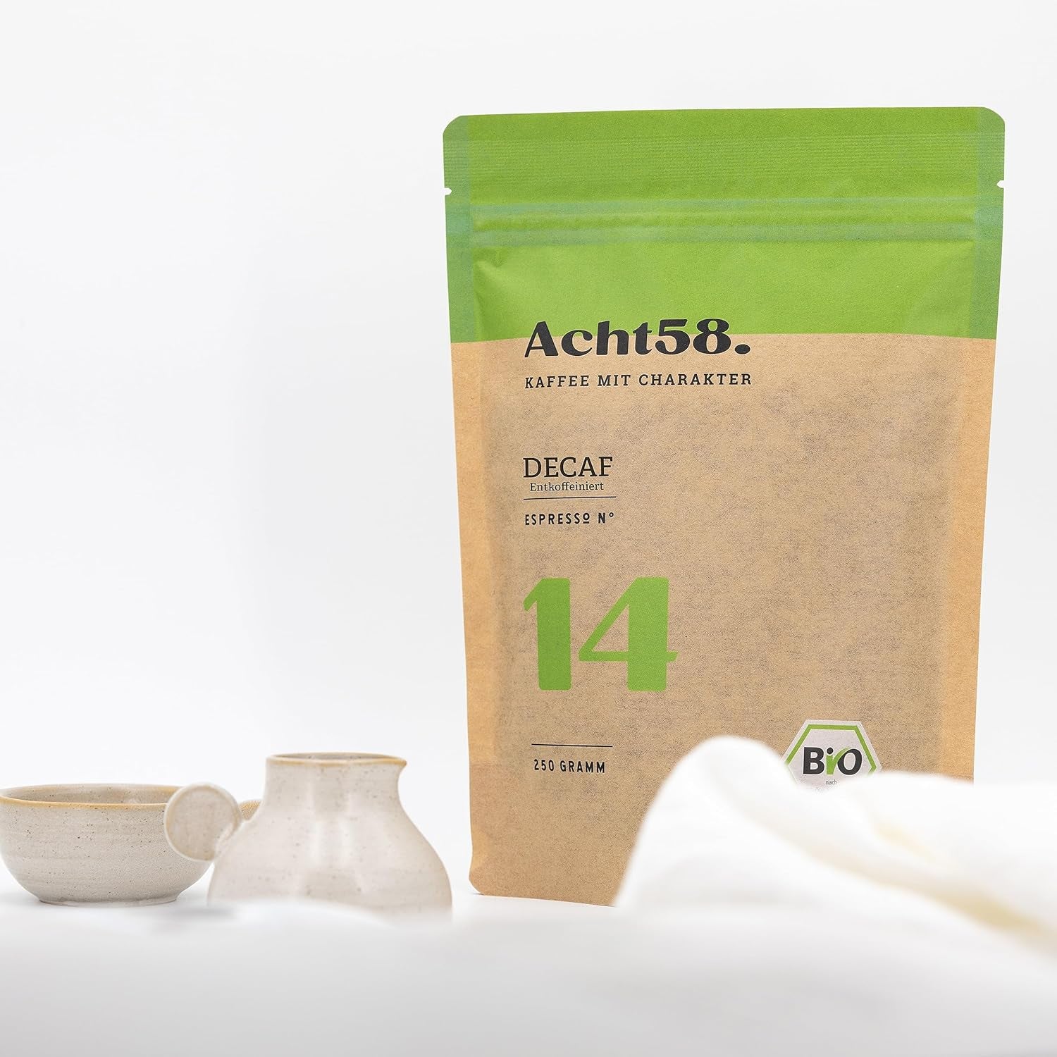 Espresso | Cafea Nr. 14 Decofeinizată Organică din Peru (250g) de la ACHT58 - Arabica Pură de Origine Unică din Peru - Proces Elvețian de Apă - Sirop de Arțar, Praline și Ciocolată cu Lapte