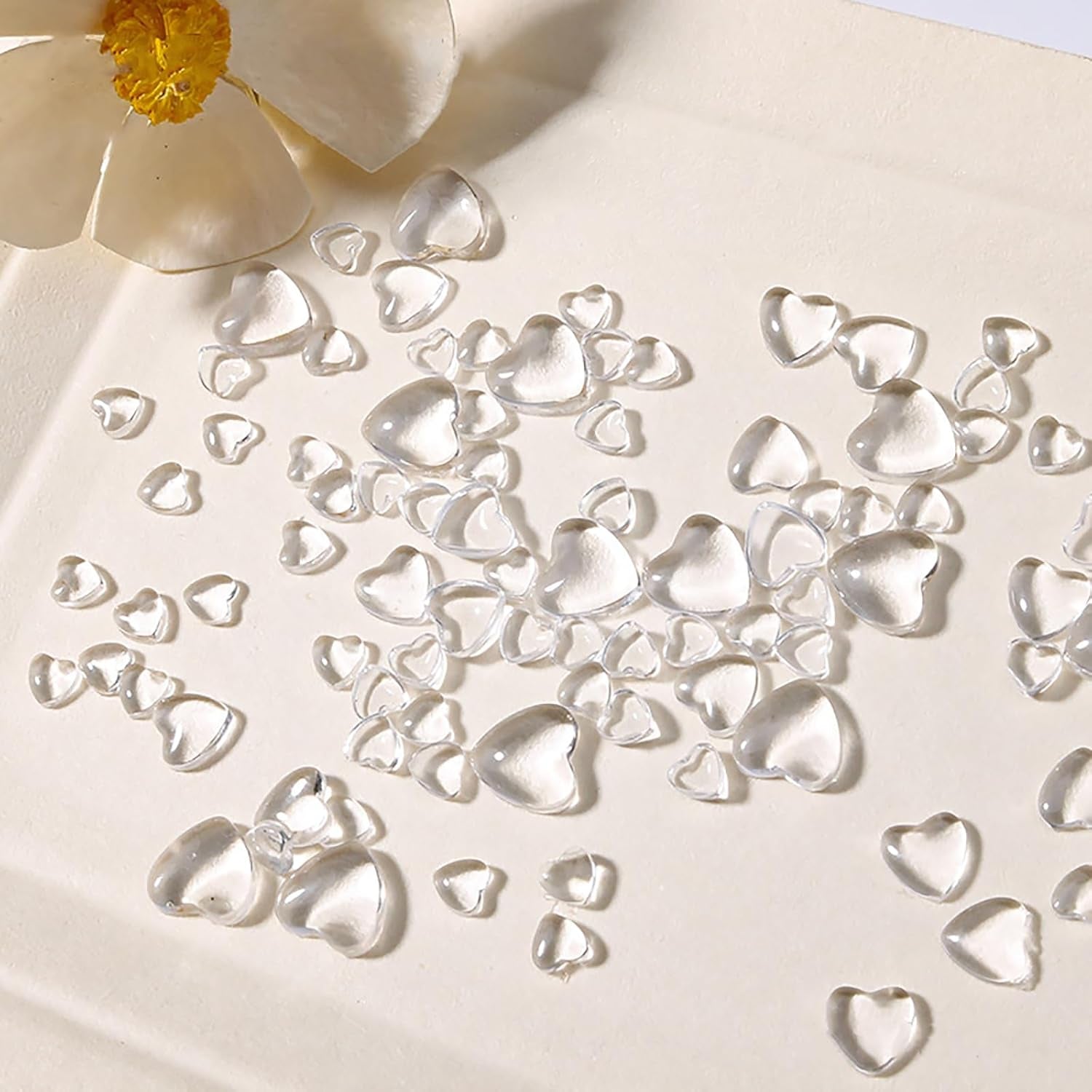 3D Herz Nail Art Charms,320 Stück Niedliche Klar Acryl Herz Nail Charms, Flatback Heart Nagel Strasssteine 4Mm 6Mm 8Mm Harz Nagelkunst Dekorationen for Frauen Mädchen DIY Maniküre Zubehör(4Mm 6Mm 8Mm)