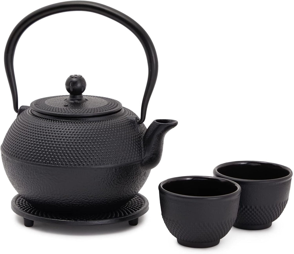 Set de ceai japonez Juvale cu ceainic din fontă (1200 ml), farfurie și 2 căni, set de ceai în stil Tetsubin, negru