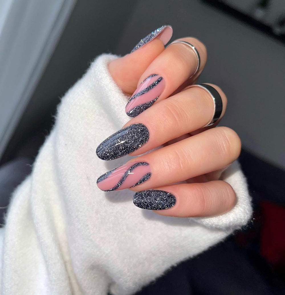 Semilac UV Neglelak 394 Sparkling Midnight Date 7 ml - Mørk nattehimmel med glittereffekt - Love Is In The Nails Collection